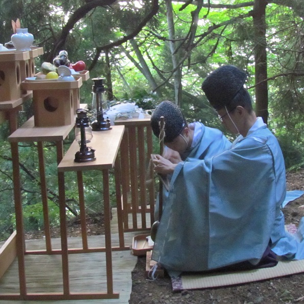 万灯祭（まんとうさい）